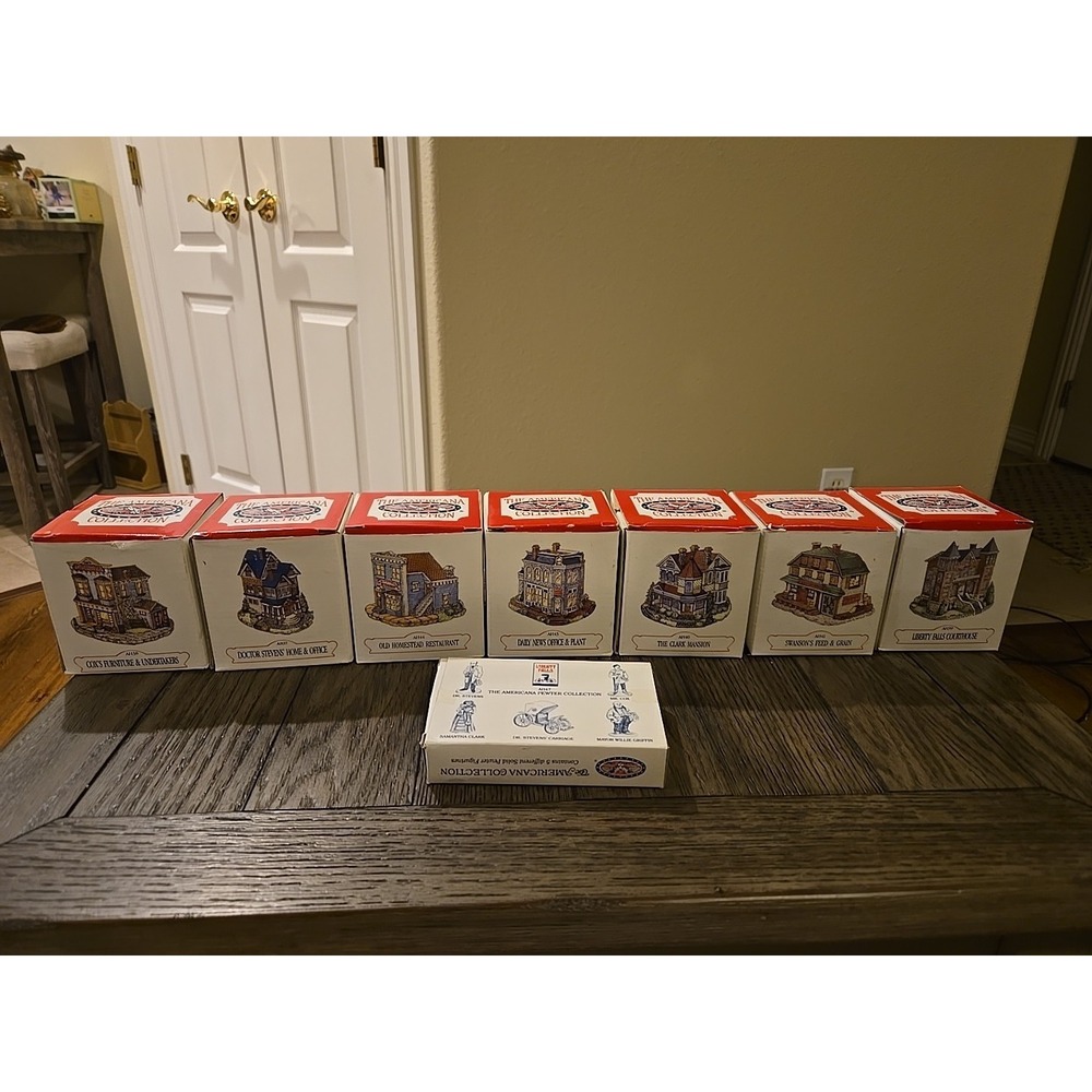 The‎ Americana Collection, Village Decor